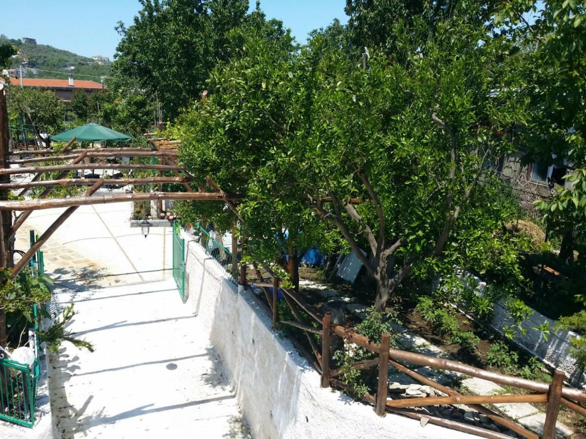 B&B Casa Vacanza Cioffi Vico Equense Bagian luar foto