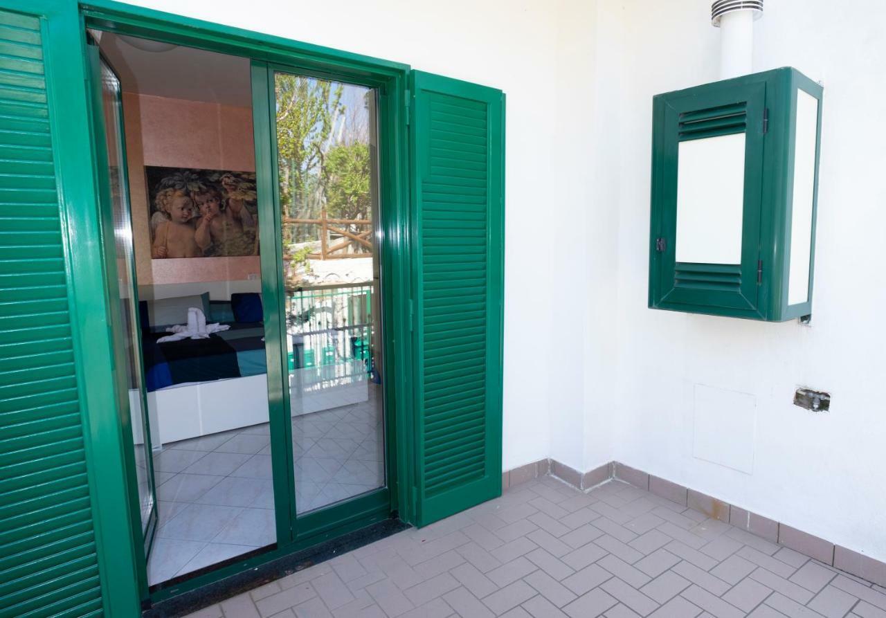 B&B Casa Vacanza Cioffi Vico Equense Bagian luar foto