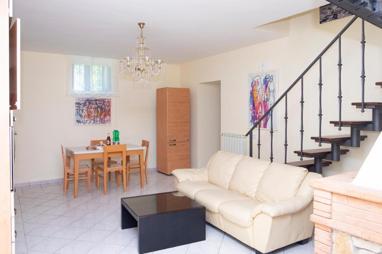 B&B Casa Vacanza Cioffi Vico Equense Bagian luar foto