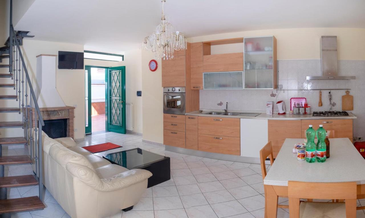 B&B Casa Vacanza Cioffi Vico Equense Bagian luar foto